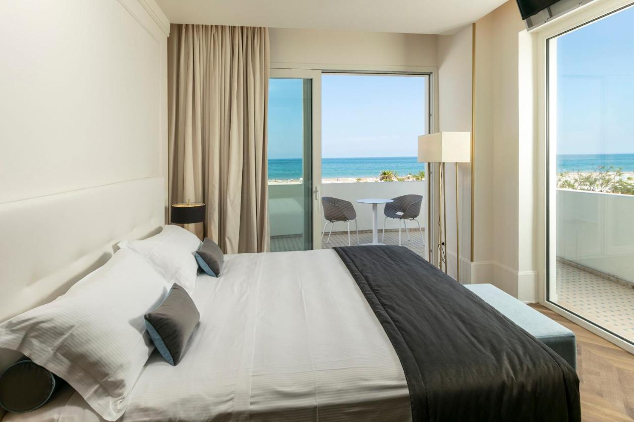 Suite Lit Queen-Size – Vue sur Mer